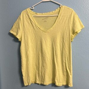 Women’s Universal Thread Yellow V-Neck T-Shirt XL